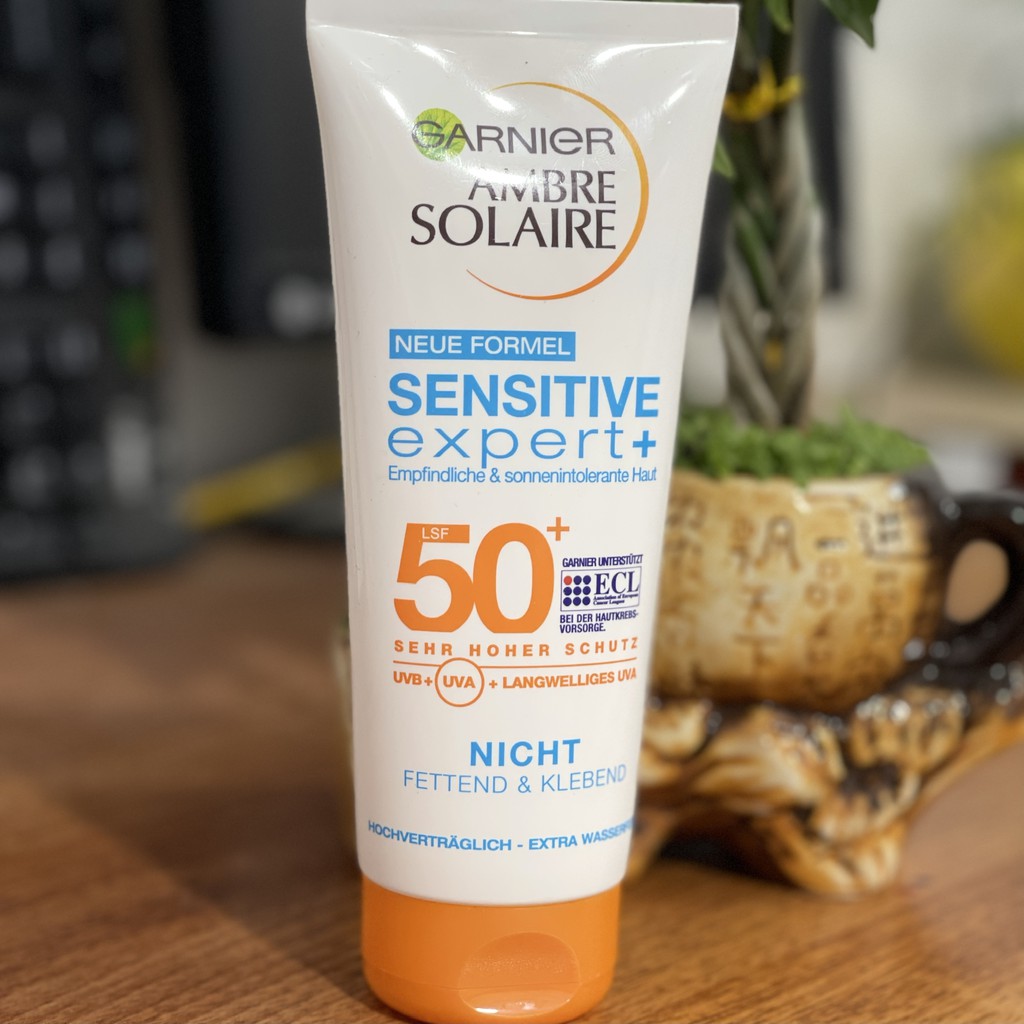 Kem Chống Nắng Garnier Ambre Solaire Sensitive Expert SPF 50+, 200ml