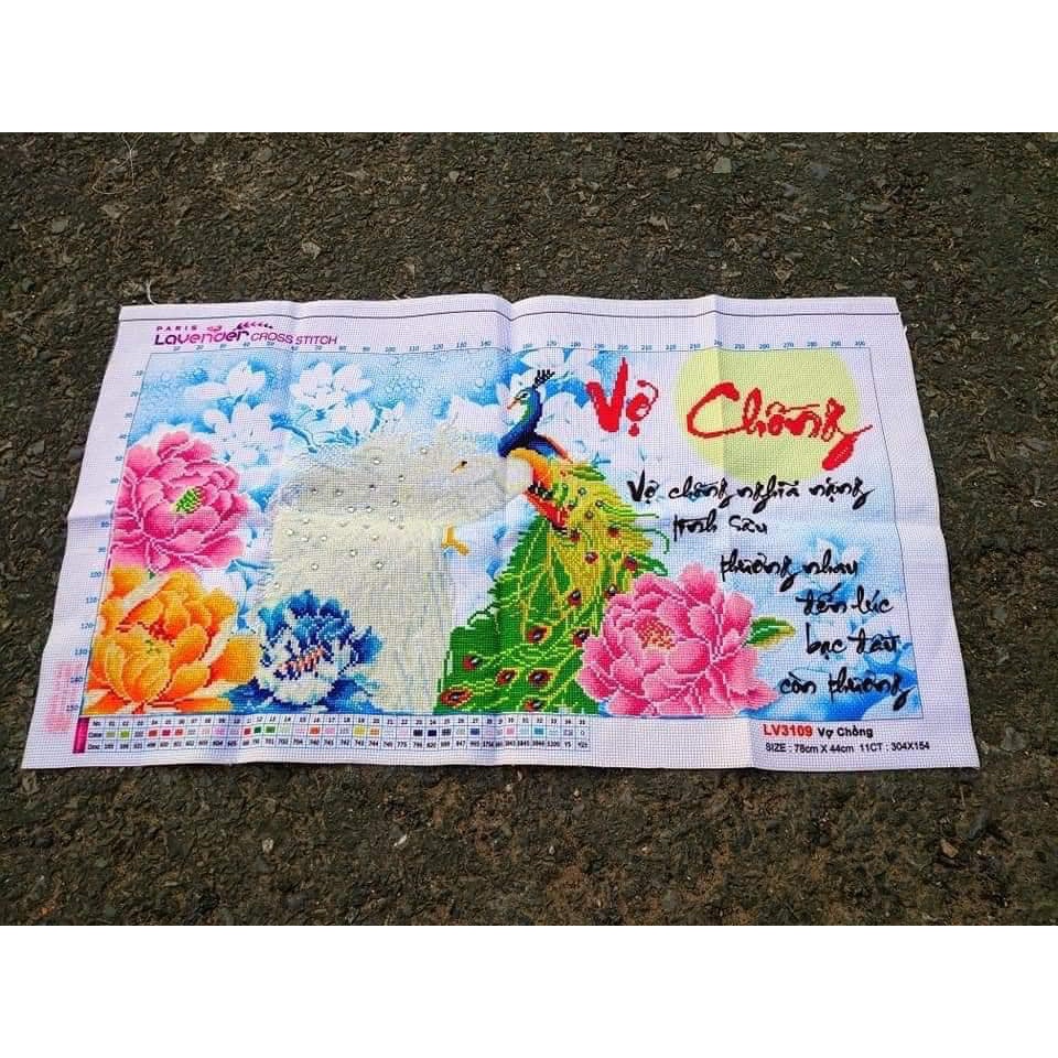 Tranh thêu 3D vợ chồng KT:78x44cm,Kích thước 78x44cm,tranh chưa thêu.Tặng kéo và xỏ chỉ.
