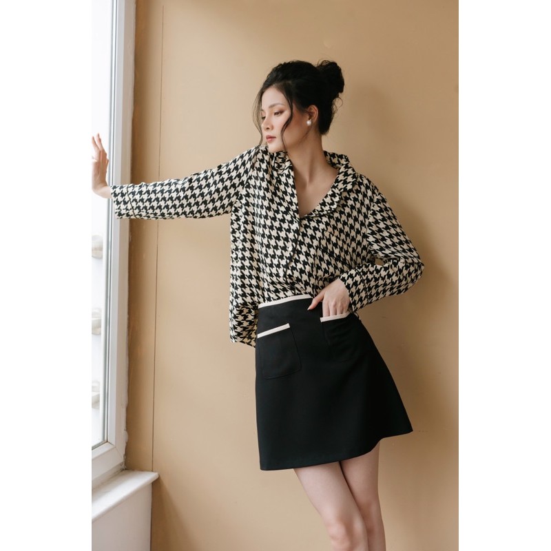 CHÂN VÁY NGẮN TÚI TRƯỚC VIỀN NGANG / Z0017 | BigBuy360 - bigbuy360.vn