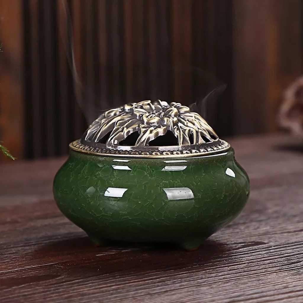 Lư đốt trầm hương (Màu ngẫu nhiên) - Tặng 1 hộp hương vòng