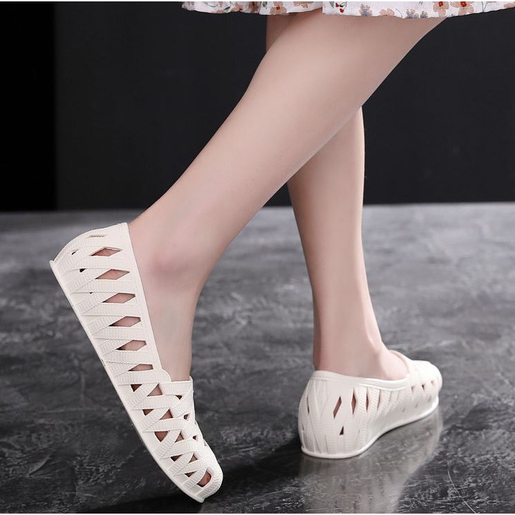 Dép Sandal đi biển đế dẻo WOMENSTORY chống trơn bằng cao su non cao cấp UanMi-Sục nữ  bánh mì mùa hè thoáng mát