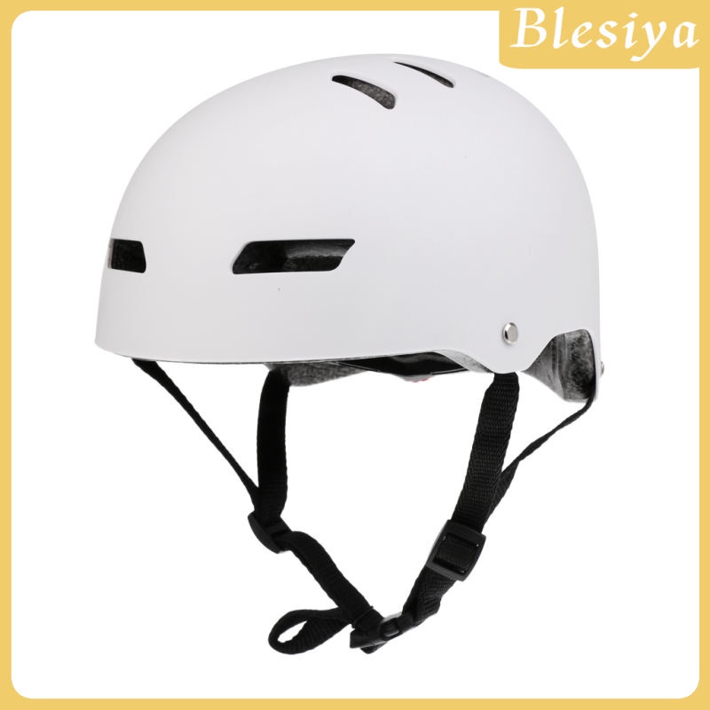 Mũ bảo hiểm an toàn khi chơi thể thao