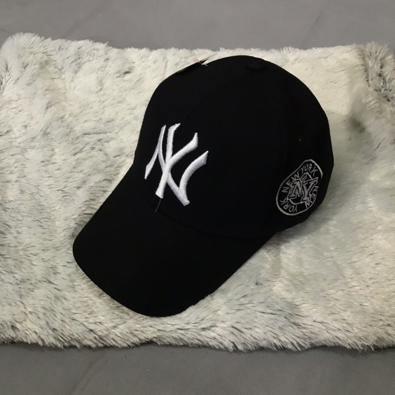 Nón kết NY