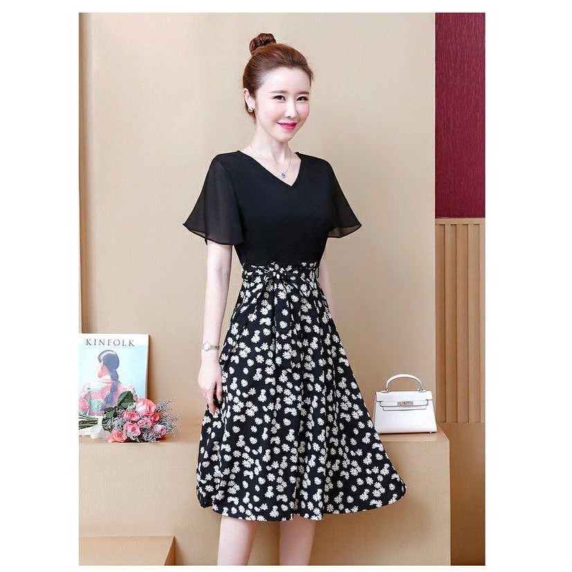 HÌNH THẬT – ĐẦM XÒE HOA CÚC CỔ V IN HOA CÚC KIỂU ĐẦM XÒE BIGSIZE DẠO PHỐ, ĐẦM XÒE CÁNH TIÊN, ĐẦM BIGSIZE NỮ D3256