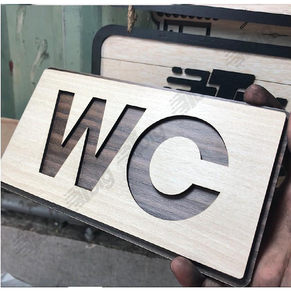 Bảng chữ WC,Toilet gỗ dán tường - Bảng biển chỉ dẫn khu vực toilet/ restroom/ WC