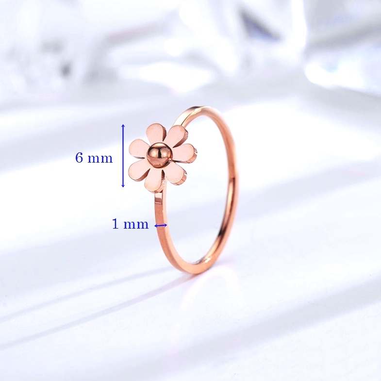 Nhẫn titan nữ không gỉ mặt bông hoa 7 cánh cá tính