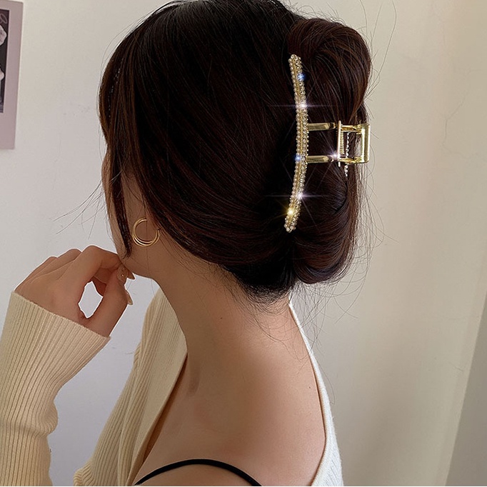 Kẹp Tóc Hình Cá Mập Đính Đá Sang Trọng Cho Nữ