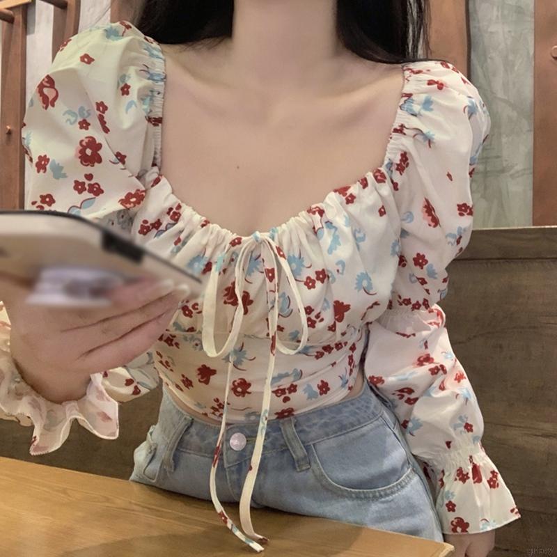 Áo croptop tay phồng cổ vuông form ôm in họa tiết hoa phong cách Hàn quốc