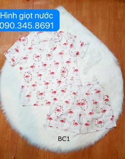 Thảm lông màu trắng