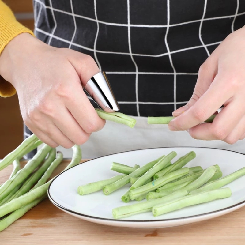 Dụng cụ bảo vệ ngón tay khi thái rau củ bằng thép không gỉ đa năng cho nhà bếp