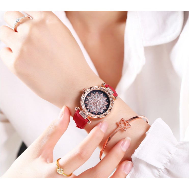 Đồng hồ nữ dây da chính hiệu CVTR, tặng hộp và pin dự phòng, bảo hành 2 năm | BigBuy360 - bigbuy360.vn
