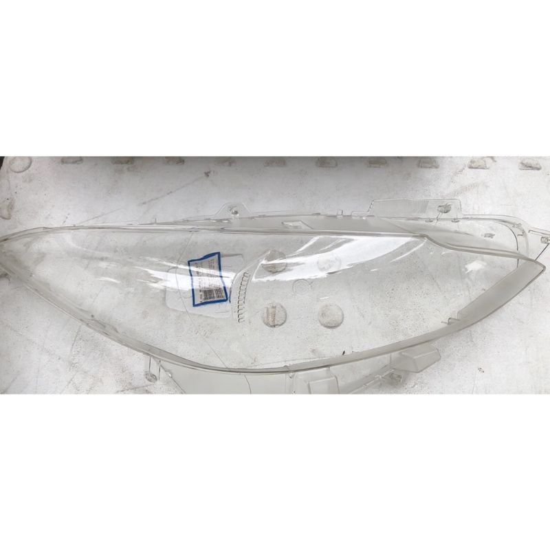 Mặt đèn pha bên lái , bên phụ xe Mazda 3 đời 2015 - Có lắp đặt tại cửa hàng