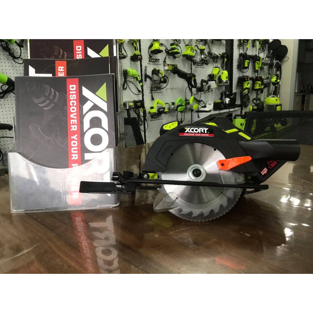 Máy cưa gỗ cầm tay dùng pin 20V MAX XCORT Model XDC21-165 Kèm Túi Và Lưỡi 165mm