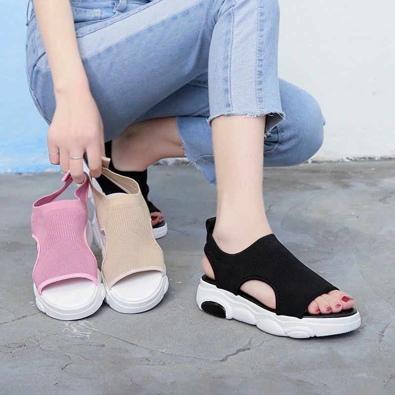 Phong Cách Thể Thao Giày Sandal Nữ 2020 Mùa Hè Mới Flyknit Tất Cả-Phù Hợp Với Giày Đế Giày Phẳng Nền Tảng Bề Mặt Lưới Peep mũi Giày