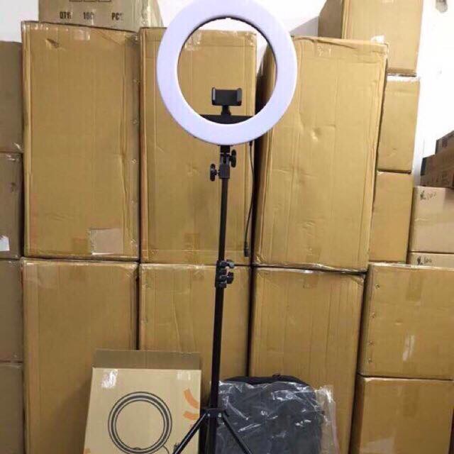 Đèn led livestream makeup đủ size  + chân thép cao 2,1m+ kẹp đt Sale giá rẻ