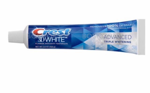 Mẫu mới) Kem đánh răng Crest 3D White Fluoride 12 hour stain prevention 153g Mỹ