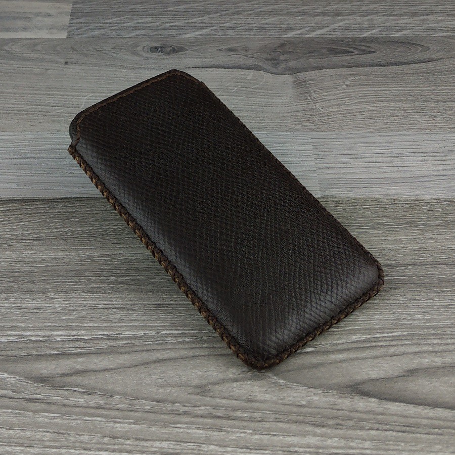 Bao Da Rút Iphone XR Vintage Da Bò Màu Nâu Caro