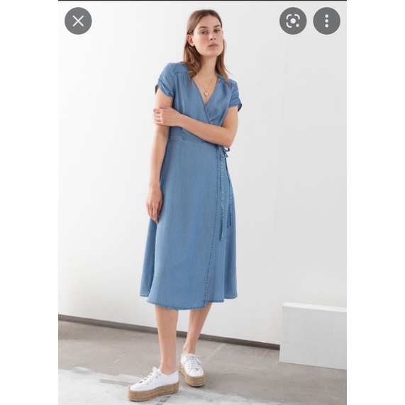 Đầm tencel lyocel midi denim đơn giản vnxk đầm jean bò giấy cổ V đắp chéo wrap dress cột nơ eo tay ngắn xuất khẩu dư xịn