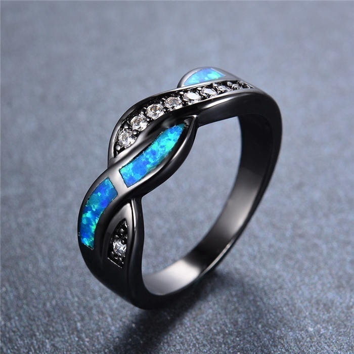 Perhiasan Cincin Lapis Emas Hitam Desain Salib Hias Batu Opal Biru Api untuk Wanita