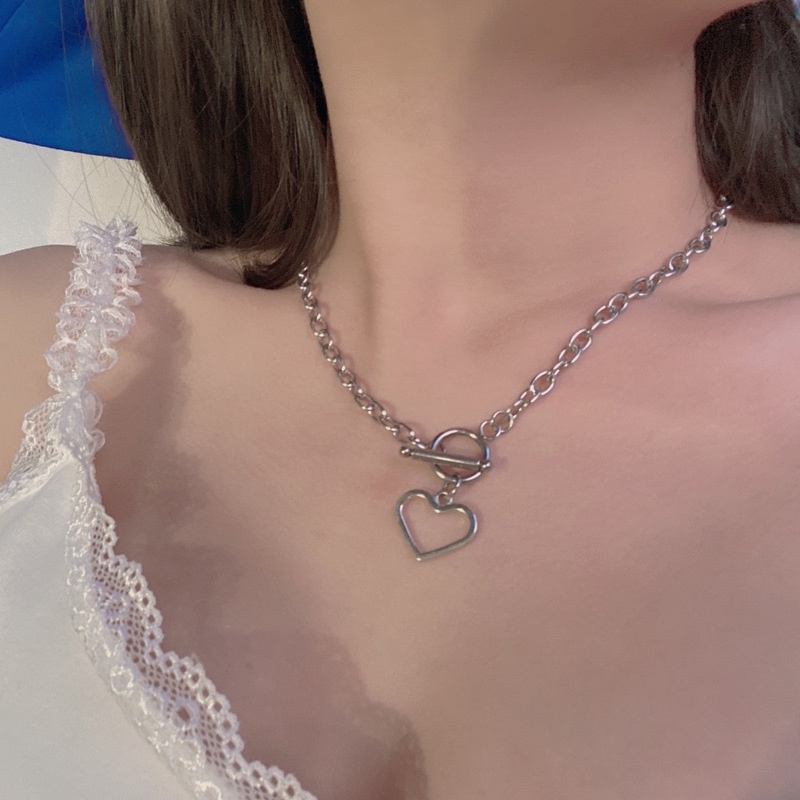Vòng cổ dây xích dày mặt hình trái tim rỗng phong cách retro ngọt ngào cho nữ
