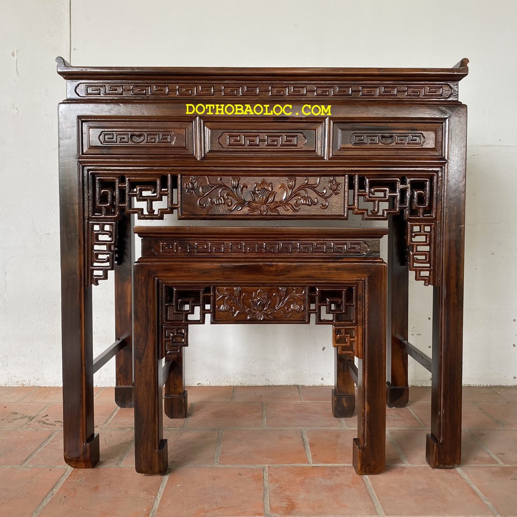 Bàn thờ gia tiên gỗ muồng mẹ bồng con cao 1m27