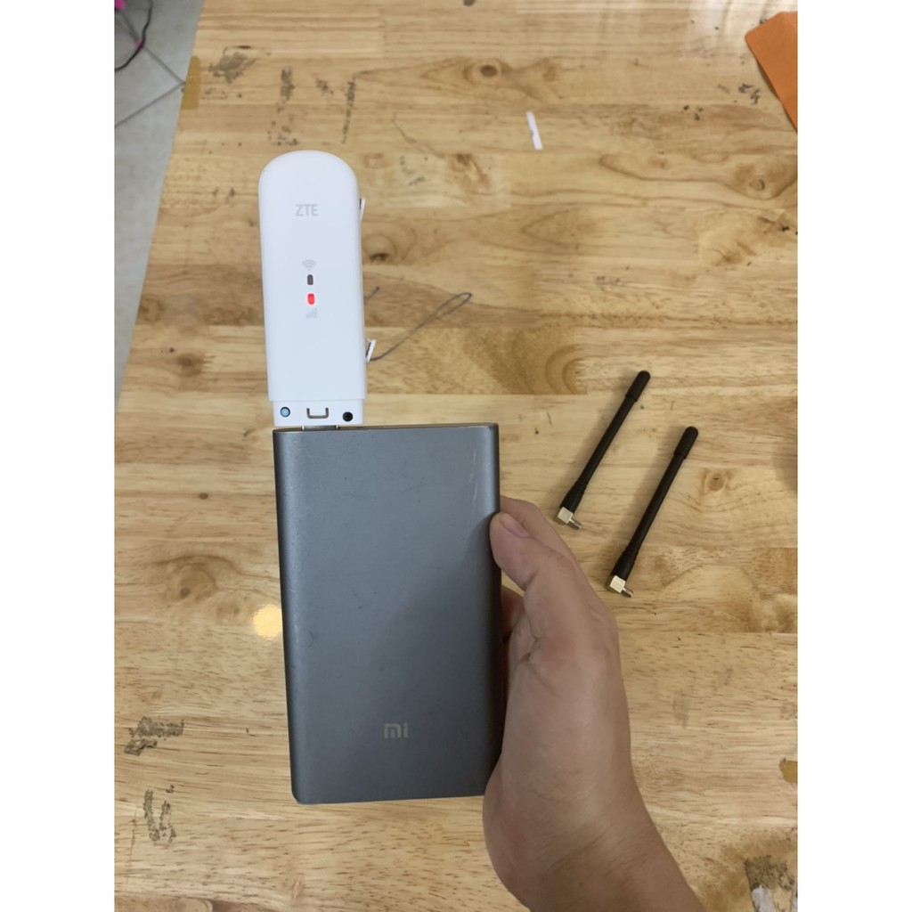 Usb 4g phát wifi zte olax U90 ,  mf79u tốc độ 150mpbs , đa mạng , ) chat luong la hang dau cua chung toi bich