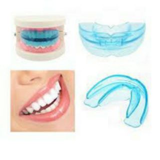 Dụng cụ niềng răng tại nhà