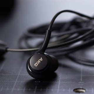 Tai nghe AKG in-ear  s8,s9 cho Samsung jack 3.5 zin hãng