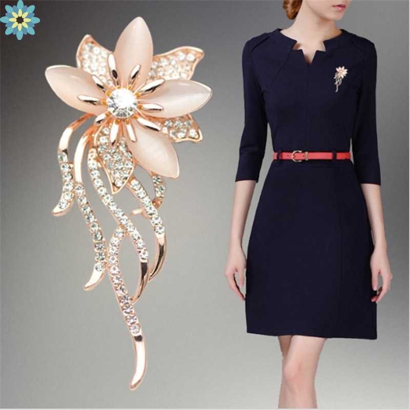 Ghim Cài Áo Hình Hoa Đính Pha Lê Thời Trang