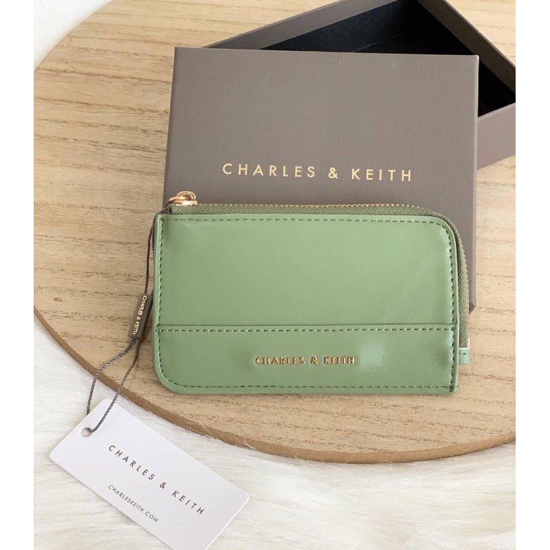 Ví Da Charles And Keith Đựng Thẻ Tiện Dụng Giá Đỡ