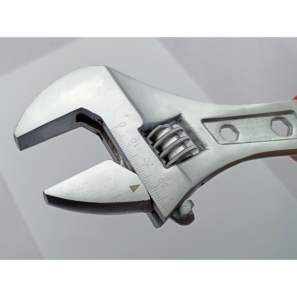 Mỏ lết cán vặn ốc bọc cao su Century