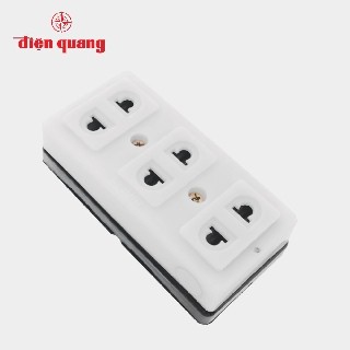 Ổ cắm Điện Quang ĐQ ESK 32 SW (3 lỗ 2 chấu, có nắp che an toàn, màu trắng, không dây)