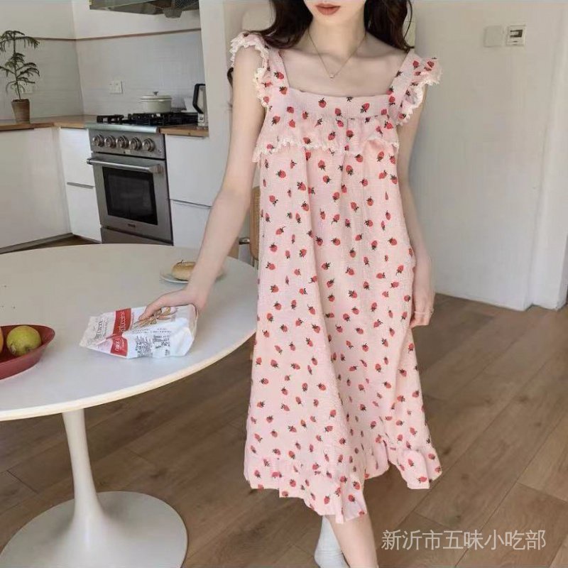 Bộ Đồ Ngủ Áo Hai Dây Phối Quần Short Họa Tiết Dâu Tây Dễ Thương Thời Trang Mùa Hè Cho Nữ