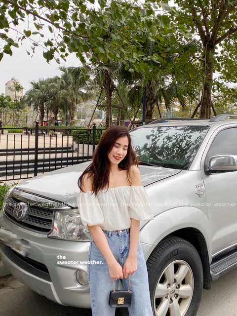 Áo croptop trễ vai phồng | BigBuy360 - bigbuy360.vn