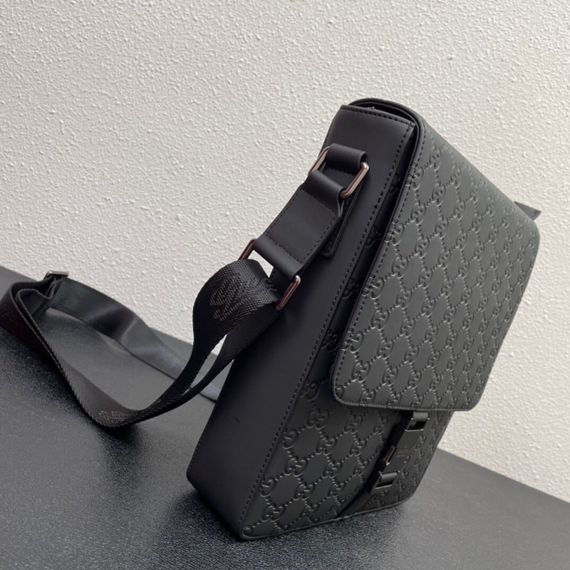 Túi đeo chéo sành điệu nam cao cấp thương hiệu Gucci GC/GG da thật màu trơn