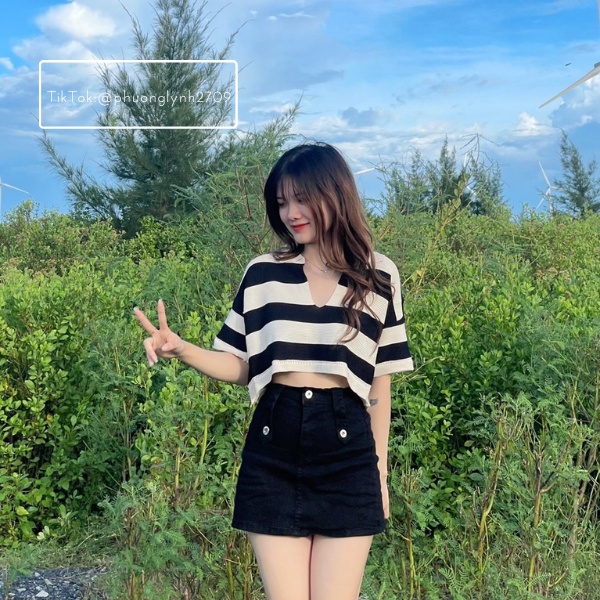 Áo len dệt kim croptop , áo croptop cổ v kẻ sọc đơn giản PLA82 | BigBuy360 - bigbuy360.vn