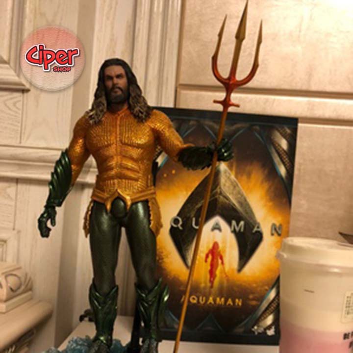 Mô hình Hot Toys Aquaman 1/6 MMS518