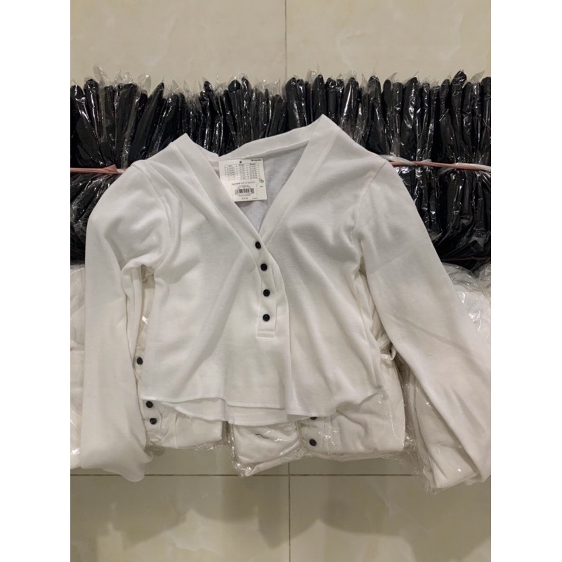 Áo Croptop Cổ Tim Phối Nút Basic Sexy - Đủ màu