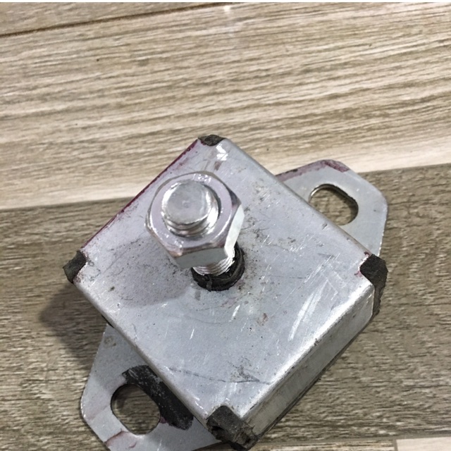 Sản phẩm gia đình làm: Combo 20 Chân máy 490 - 4 mặt bọc sắt