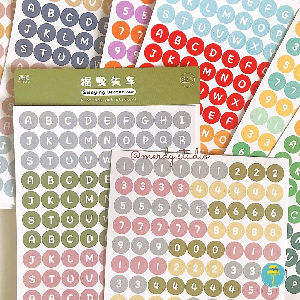 Set 2 tấm sticker số và chữ cái chấm tròn nhiều màu sắc