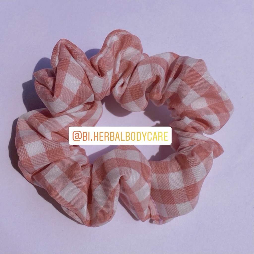 [Hàng thiết kế] Scrunchies cột tóc, buộc tóc hoạ tiết caro đơn giản nhiều màu mini size dành cho bạn nữ handmade
