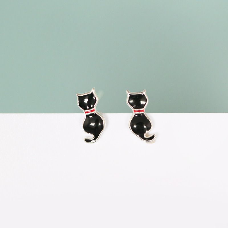 Bông Tai Hình Chú Mèo Nhỏ Màu Đen Đơn Giản Sáng Tạo