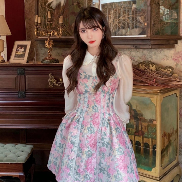 Áo tay phồng và chân váy thời trang xinh xắn cho nữ