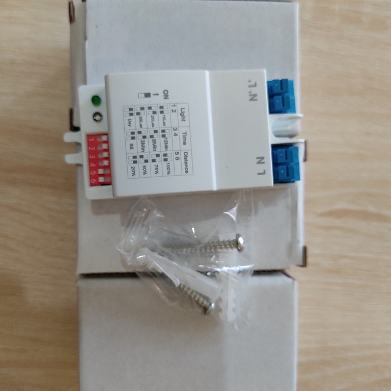 Công Tắc Cảm Biến Radar Vi Sóng BA99