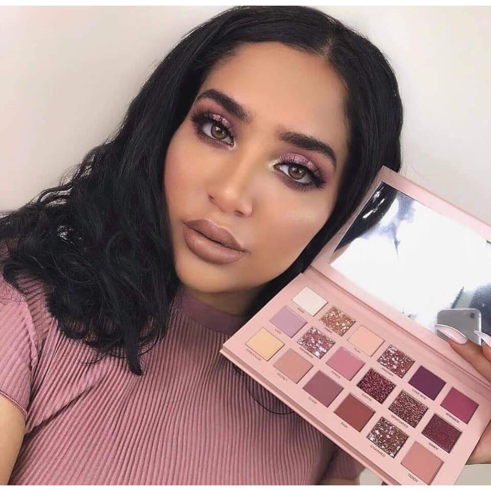 Phấn mắt Huda Beauty