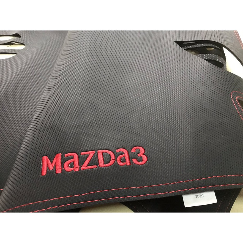 Thảm taplo vân da cacbon cao cấp dòng xe Mazda 3 Đời 2015 - 2019