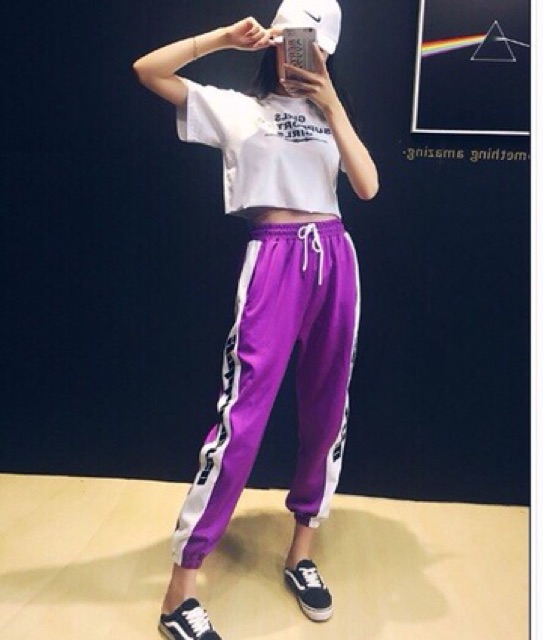 Áo croptop form rộng in chữ H4