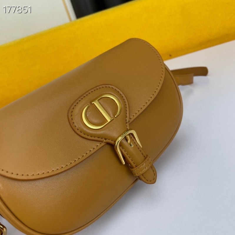 Túi xách Dior Bobby size 20cm