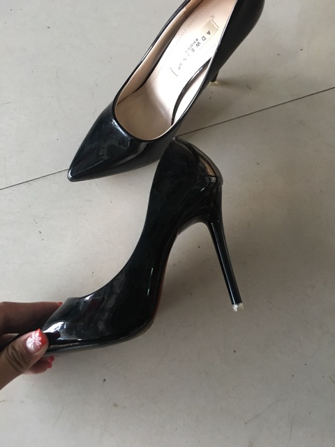Giày cao gót