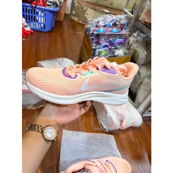 Giầy thể thao nữ